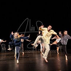 FamilyPortrait 20240330 029.jpg